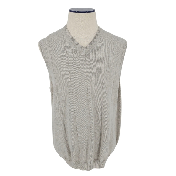 Van Heusen Sweater Vest Gray Sleeveless V Neck Lightweight Pullover Large - Picture 1 of 6